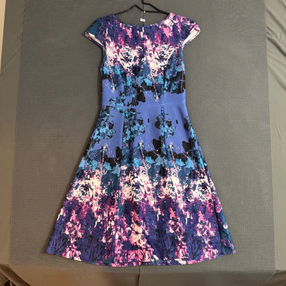 Adrianna Papell Blue Purple Abstract Floral Cap Sleeve Fit Flare Dress Sz 2